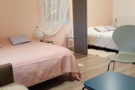 לינה וארוחת בוקר Les Essarts  Chez Val Et Fred 85 מראה חיצוני תמונה