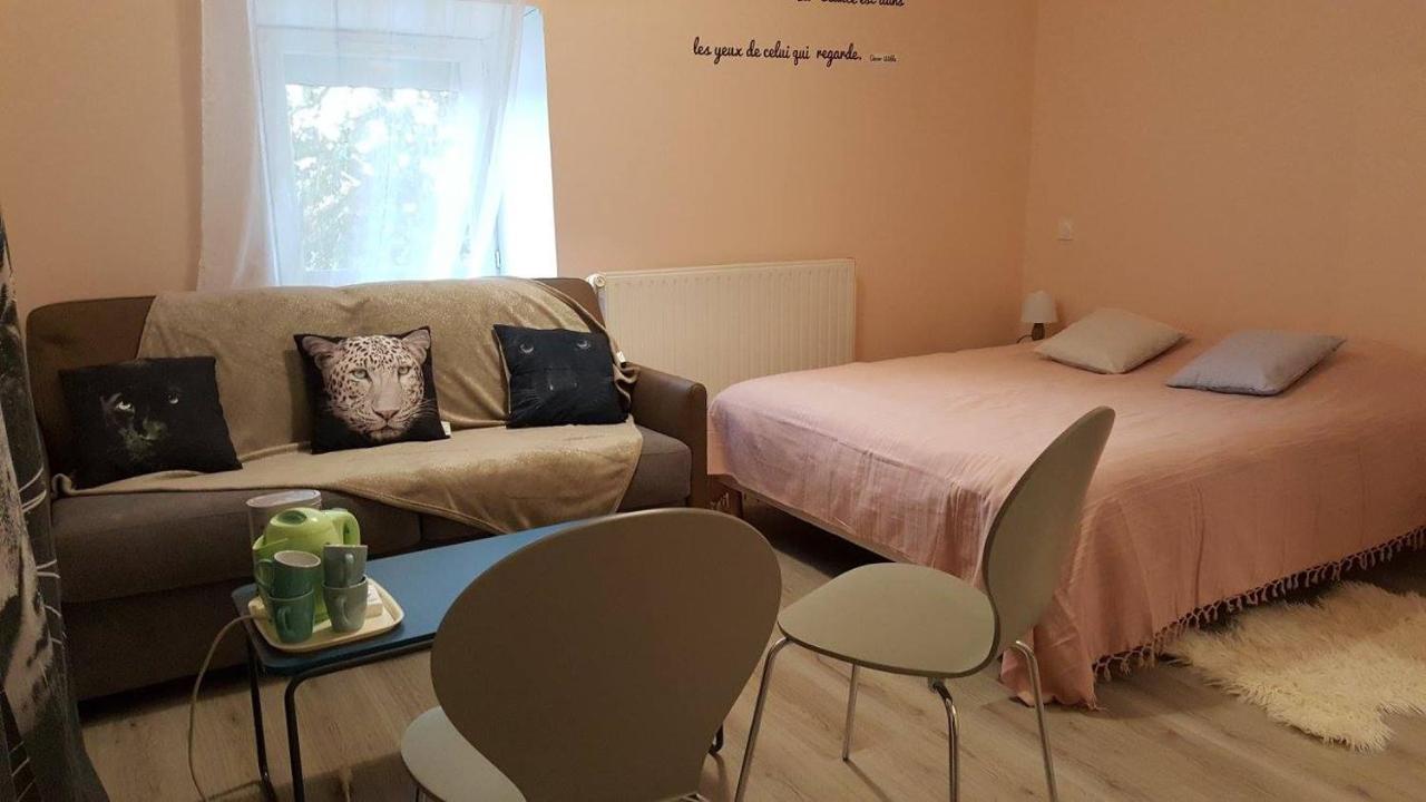 לינה וארוחת בוקר Les Essarts  Chez Val Et Fred 85 מראה חיצוני תמונה